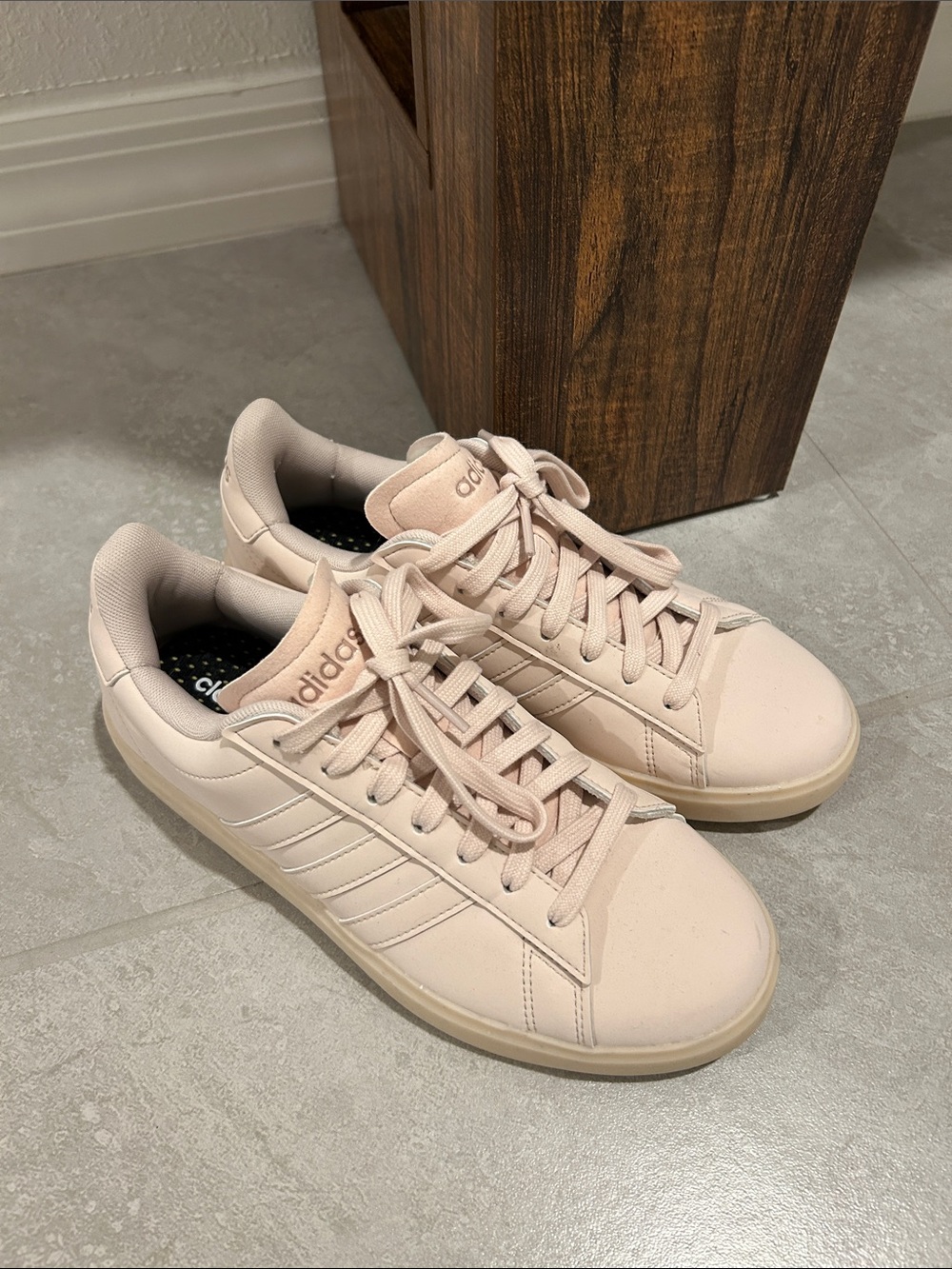 Adidas Womens Grabd Court 2.0 Cloudfoam Comfort